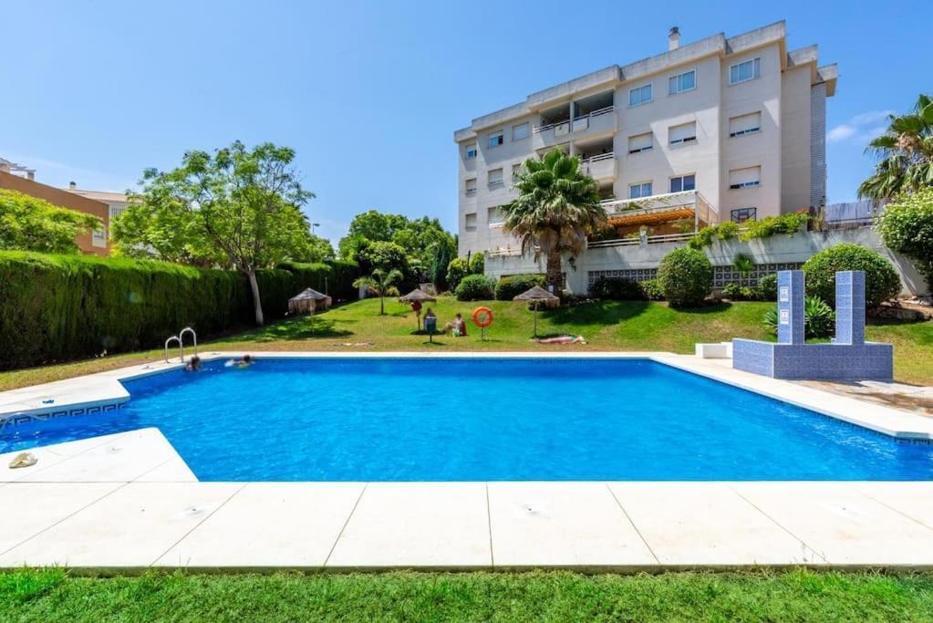Appartement Apto 5 Minutos Centro Piscina Parking
