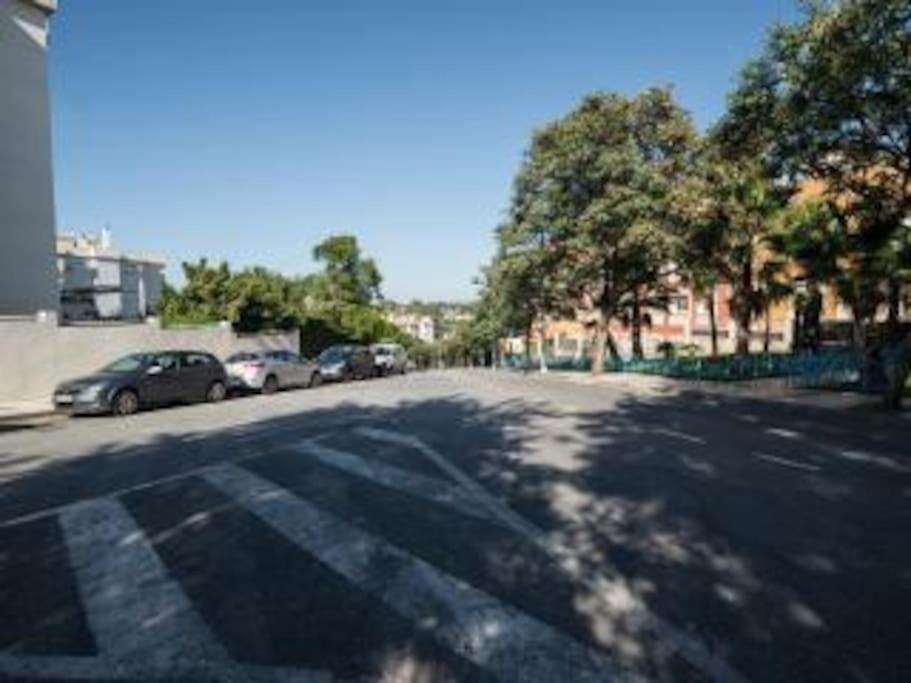 Apto 5 Minutos Centro Piscina Parking Appartement *